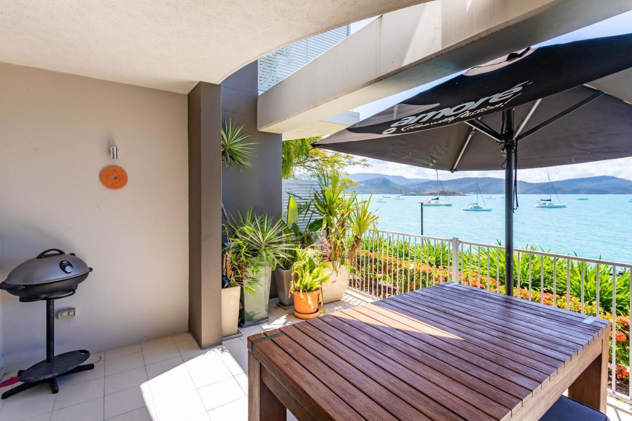 Appartement By The Sea Shore With Pool à Airlie Beach Extérieur photo