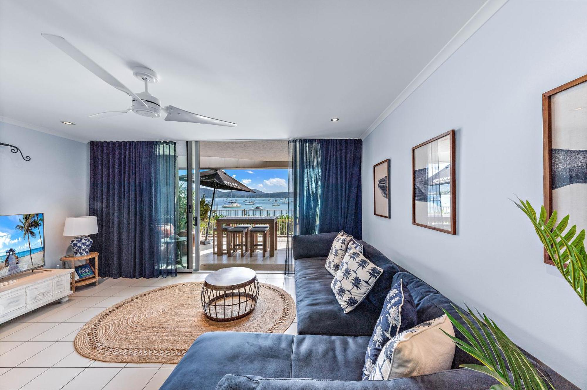 Appartement By The Sea Shore With Pool à Airlie Beach Extérieur photo