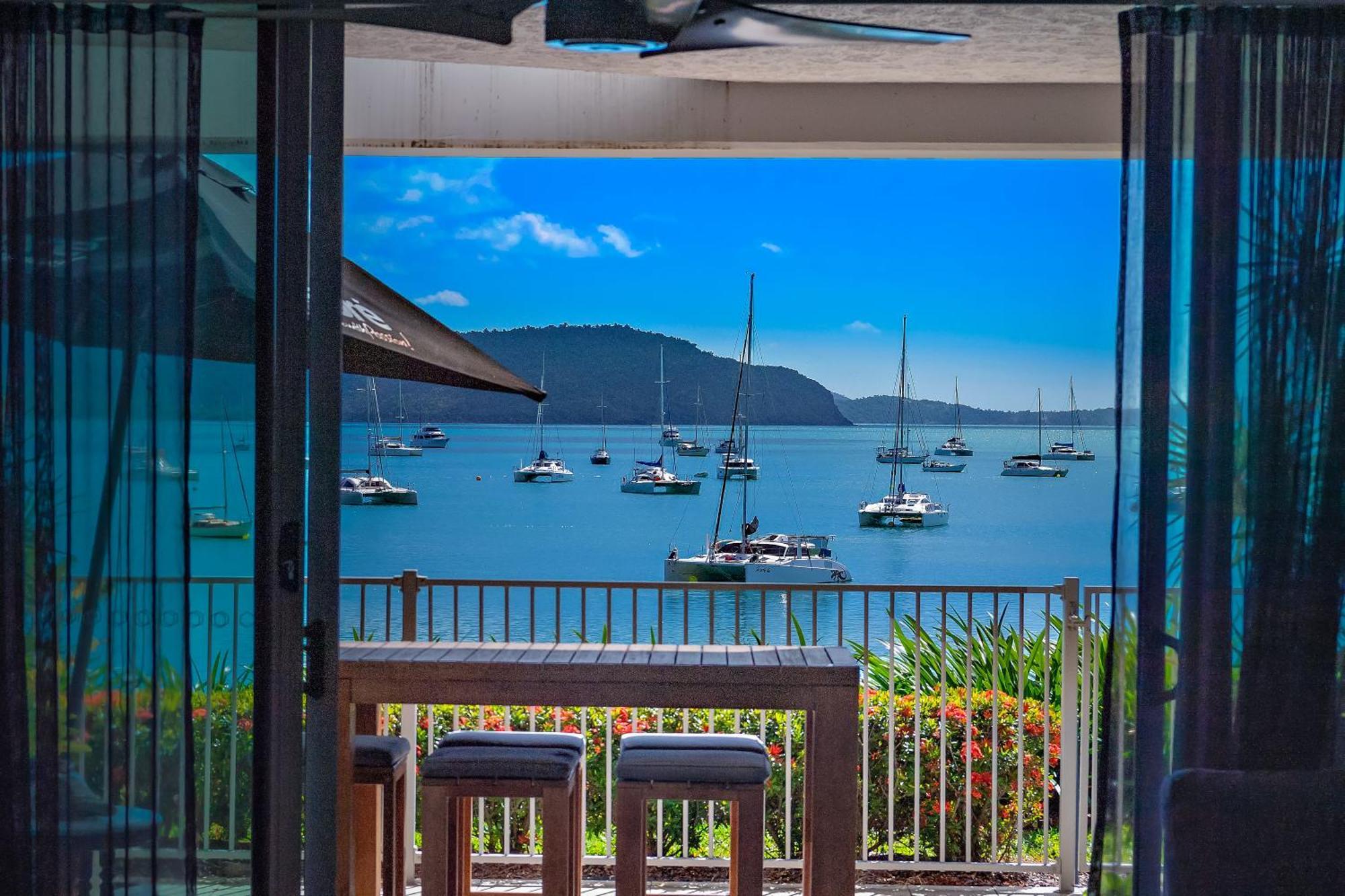 Appartement By The Sea Shore With Pool à Airlie Beach Extérieur photo