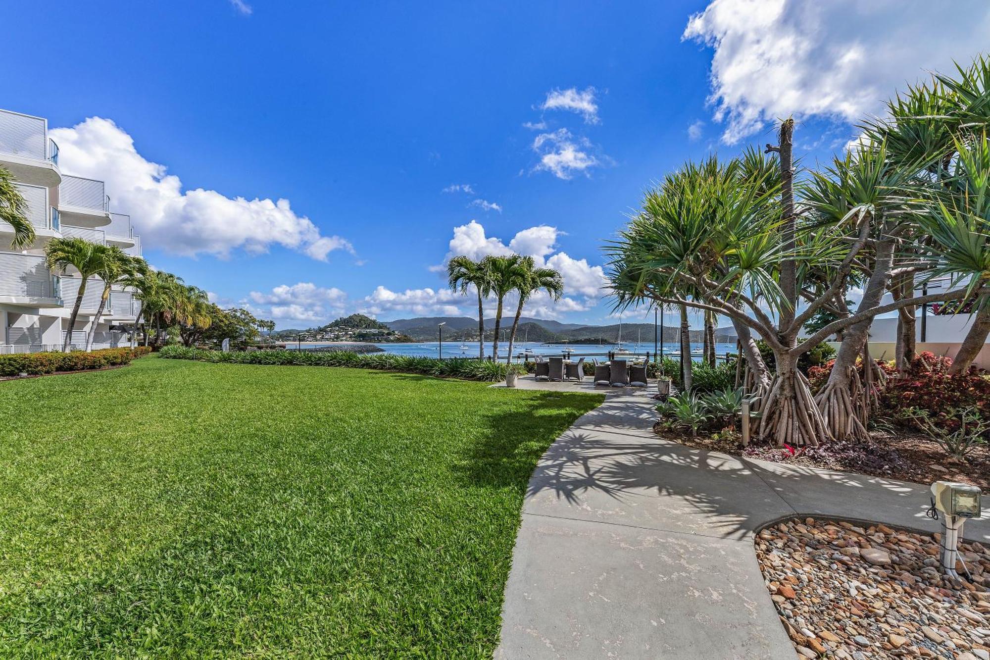 Appartement By The Sea Shore With Pool à Airlie Beach Extérieur photo